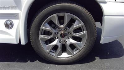 2025 GMC Savana 2500  LIMITED SE 7 PASSENGER - Photo 12 - Pompano Beach, FL 33064