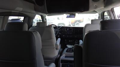 2025 GMC Savana 2500  LIMITED SE 7 PASSENGER - Photo 9 - Pompano Beach, FL 33064