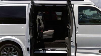 2025 GMC Savana 2500  LIMITED SE 7 PASSENGER - Photo 7 - Pompano Beach, FL 33064