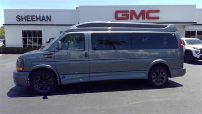 2025 GMC Savana 2500  LIMITED SE 7 PASSENGER - Photo 2 - Pompano Beach, FL 33064