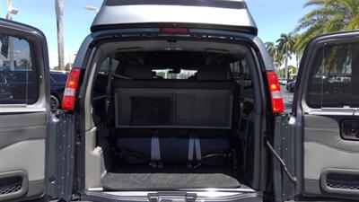 2025 GMC Savana 2500  LIMITED SE 7 PASSENGER - Photo 4 - Pompano Beach, FL 33064