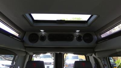 2025 GMC Savana 2500  LIMITED SE 7 PASSENGER - Photo 10 - Pompano Beach, FL 33064