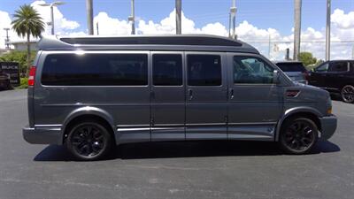 2025 GMC Savana 2500  LIMITED SE 7 PASSENGER - Photo 6 - Pompano Beach, FL 33064