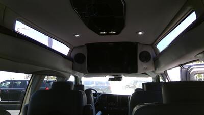 2025 GMC Savana 2500  LIMITED SE 7 PASSENGER - Photo 8 - Pompano Beach, FL 33064