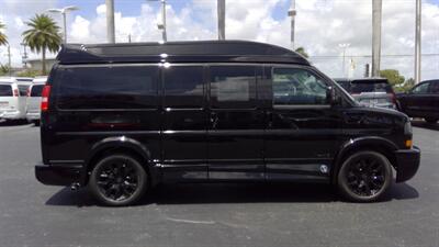 2025 GMC Savana 2500  LIMITED SE 7 PASSENGER - Photo 6 - Pompano Beach, FL 33064
