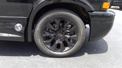 2025 GMC Savana 2500  LIMITED SE 7 PASSENGER - Photo 13 - Pompano Beach, FL 33064