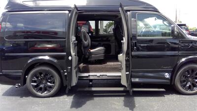 2025 GMC Savana 2500  LIMITED SE 7 PASSENGER - Photo 8 - Pompano Beach, FL 33064