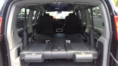 2025 GMC Savana 2500  LIMITED SE 7 PASSENGER - Photo 5 - Pompano Beach, FL 33064