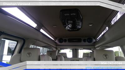 2024 GMC Savana 2500  LIMITED SE 9 PASSENGER - Photo 13 - Pompano Beach, FL 33064