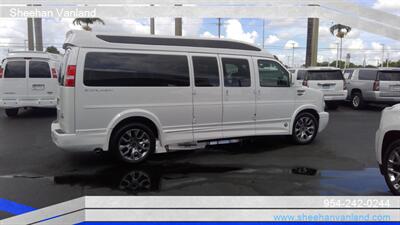 2024 GMC Savana 2500  LIMITED SE 9 PASSENGER - Photo 4 - Pompano Beach, FL 33064