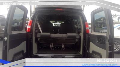 2024 GMC Savana 2500  LMT/SE 9 PASSENGER VAN - Photo 4 - Pompano Beach, FL 33064