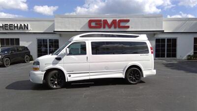 2024 GMC Savana 2500  LIMITED 7 PASSENGER - Photo 2 - Pompano Beach, FL 33064