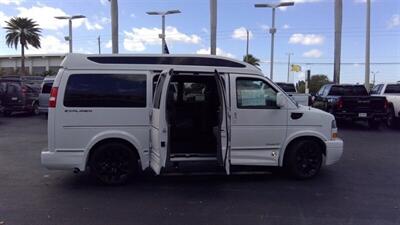 2024 GMC Savana 2500  LIMITED 7 PASSENGER - Photo 7 - Pompano Beach, FL 33064