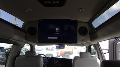 2025 GMC Savana 2500  LIMITED SE 7 PASSENGER - Photo 8 - Pompano Beach, FL 33064