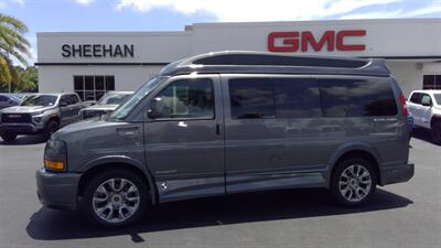 2025 GMC Savana 2500  LIMITED SE 7 PASSENGER - Photo 2 - Pompano Beach, FL 33064