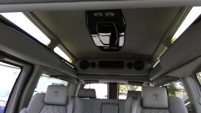 2025 GMC Savana 2500  LIMITED SE 7 PASSENGER - Photo 10 - Pompano Beach, FL 33064
