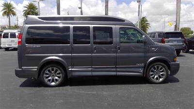 2025 GMC Savana 2500  LIMITED SE 7 PASSENGER - Photo 6 - Pompano Beach, FL 33064