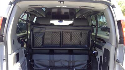 2025 GMC Savana 2500  LIMITED SE EXTENDED 9 PASSENGER - Photo 4 - Pompano Beach, FL 33064
