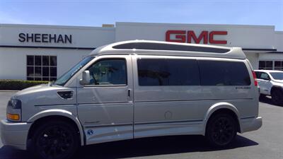 2025 GMC Savana 2500  LIMITED SE EXTENDED 9 PASSENGER - Photo 2 - Pompano Beach, FL 33064