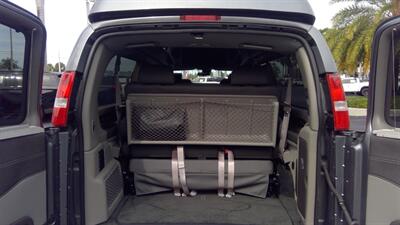 2025 GMC Savana 2500  9 PASSENGER LMT SE EXTENDED EXPLORER - Photo 4 - Pompano Beach, FL 33064