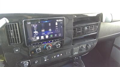 2026 GMC Savana 2500  LIMITED SE 7 PASSENGER - Photo 13 - Pompano Beach, FL 33064