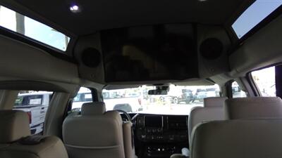 2026 GMC Savana 2500  LIMITED SE 7 PASSENGER - Photo 7 - Pompano Beach, FL 33064