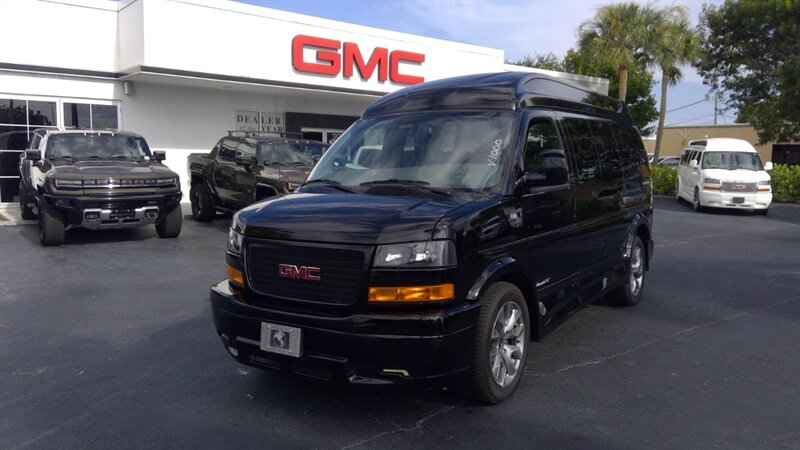 2024 GMC Savana 2500  7 PASSENGER EXPLORER LMT SE