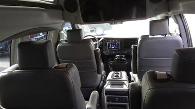 2024 GMC Savana 2500  7 PASSENGER EXPLORER LMT SE - Photo 9 - Pompano Beach, FL 33064