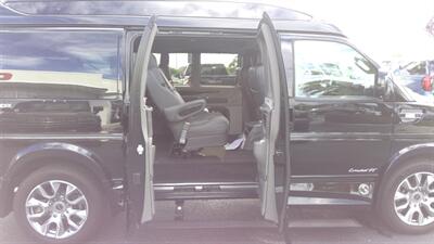 2024 GMC Savana 2500  7 PASSENGER EXPLORER LMT SE - Photo 7 - Pompano Beach, FL 33064