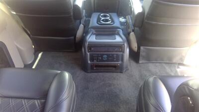 2023 GMC Savana 2500  LIMITED 7 PASSENGER - Photo 8 - Pompano Beach, FL 33064