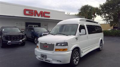 2025 GMC Savana 2500  9 PASSENGER LMT SE EXTENDED EXPLORER - Photo 1 - Pompano Beach, FL 33064