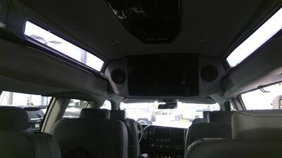 2025 GMC Savana 2500  9 PASSENGER LMT SE EXTENDED EXPLORER - Photo 8 - Pompano Beach, FL 33064