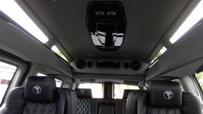2025 GMC Savana 2500  LMT SE 7 PASSENGER - Photo 12 - Pompano Beach, FL 33064