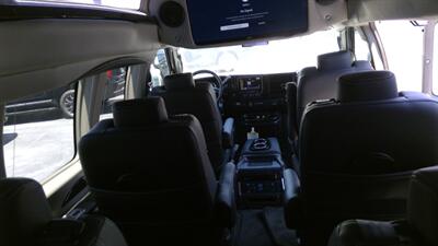 2025 GMC Savana 2500  LIMITED SE EXTENDED 9 PASSENGER - Photo 9 - Pompano Beach, FL 33064