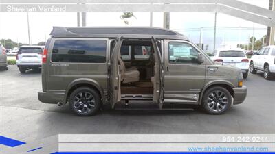 2024 GMC Savana 2500  LIMITED SE 7 PASSENGER - Photo 6 - Pompano Beach, FL 33064