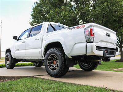 2022 Toyota Tacoma TRD Sport   - Photo 8 - Springfield, MO 65802