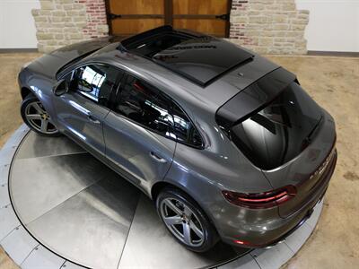 2016 Porsche Macan S   - Photo 11 - Springfield, MO 65802