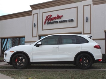 2011 Porsche Cayenne Turbo   - Photo 1 - Springfield, MO 65802