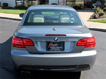 2011 BMW 328i Convertible   - Photo 14 - Springfield, MO 65802