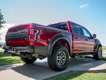 2017 Ford F-150 Raptor   - Photo 9 - Springfield, MO 65802