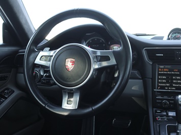 2015 Porsche 911 Turbo S   - Photo 14 - Springfield, MO 65802