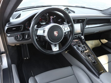 2015 Porsche 911 Turbo S   - Photo 31 - Springfield, MO 65802