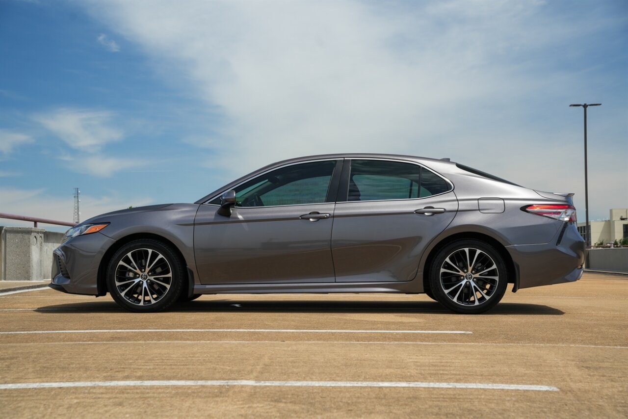 2019 Toyota Camry SE - Photo 29 - Springfield, MO 65802