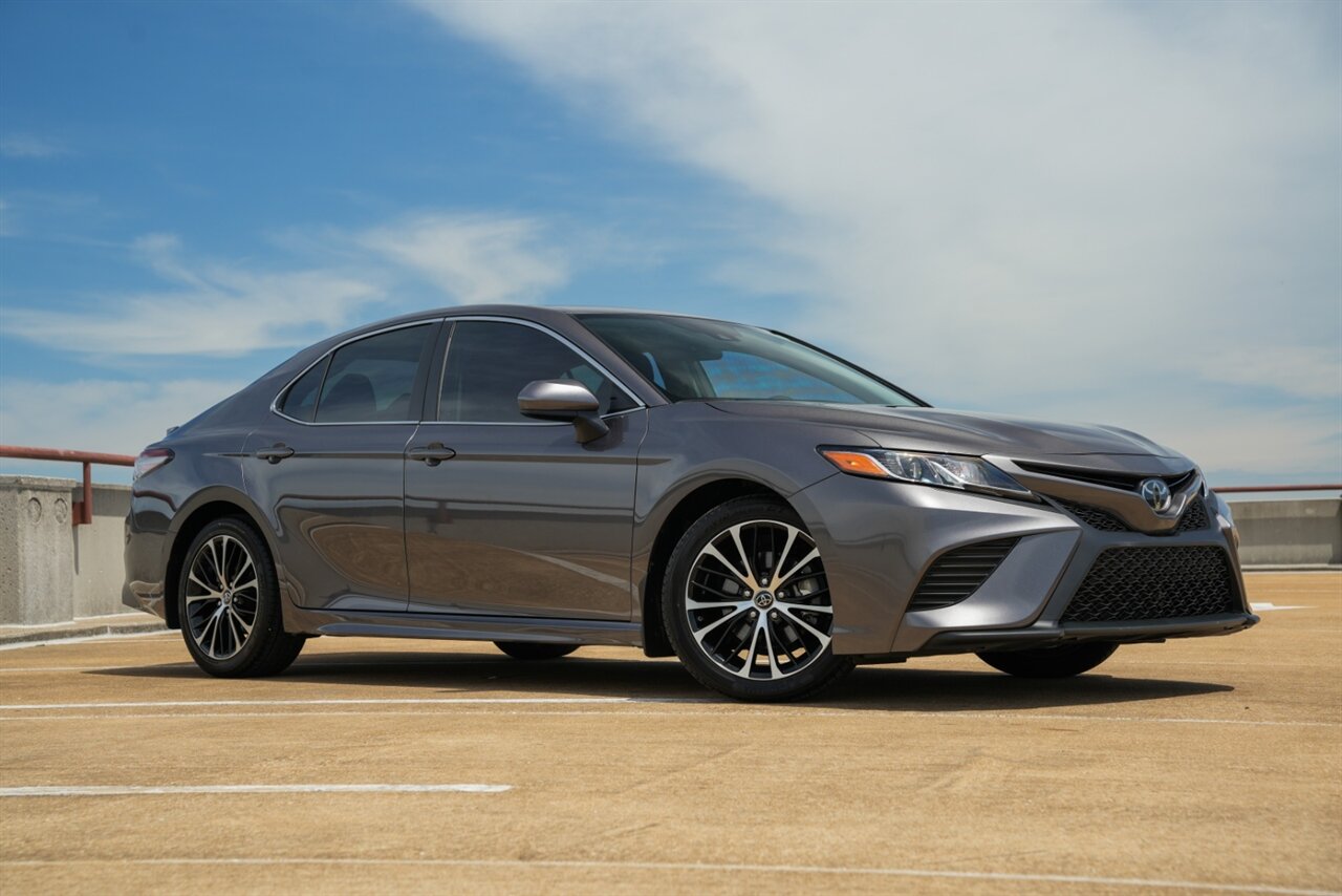 2019 Toyota Camry SE - Photo 26 - Springfield, MO 65802