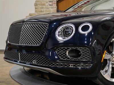 2019 Bentley Bentayga V8   - Photo 4 - Springfield, MO 65802