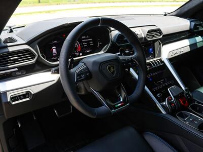 2019 Lamborghini Urus   - Photo 33 - Springfield, MO 65802