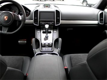 2013 Porsche Cayenne GTS   - Photo 12 - Springfield, MO 65802