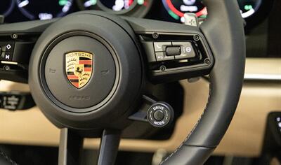 2021 Porsche 911 Turbo S   - Photo 8 - Springfield, MO 65802