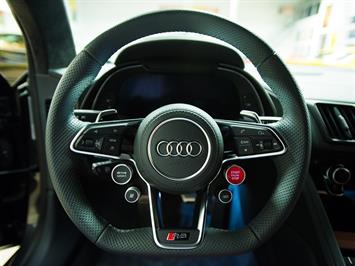 2017 Audi R8 5.2 quattro   - Photo 11 - Springfield, MO 65802