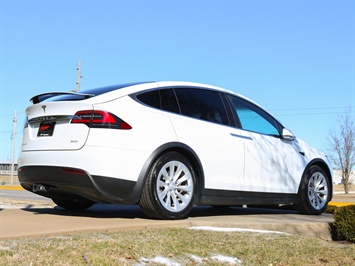 2017 Tesla Model X 90D   - Photo 26 - Springfield, MO 65802